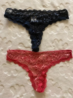 Tangas   Slips von Schülerin zu verkaufen