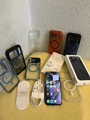 Apple iPhone 17 Pro 256 GB Tiefblau ohne Simlock iOS MG8J4ZD A
