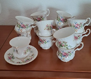 Kaffe Mokka.Gedeck Royal Albert "Moss Rose" Bone China