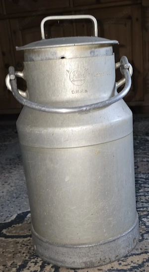 Alte 10 L Milchkanne