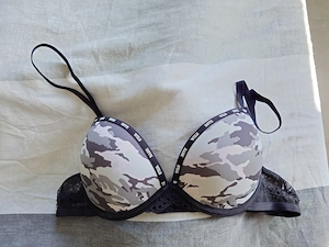 New Yorker BH 75A   grau-schwarz Camouflage mit Spitze
