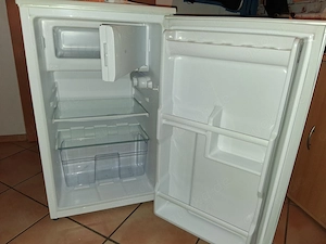 Standkühlschrank mit Gefrierfach 