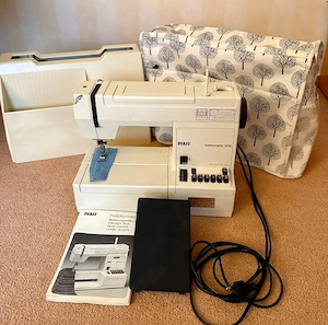 PFAFF Hobbymatic 905 Nähmaschine   voll funktionsfähig inkl. Zubehör & Anleitung