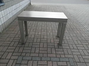 Esstisch,erweiterb. von 50 cm  bis 300 cm, T 110 cm H 78 cm