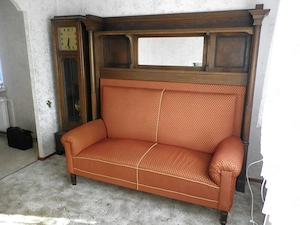 Antikes Polster Sofa mit Überbau B 210 cm 
