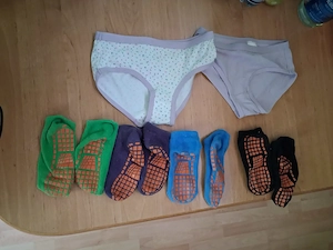 Verkaufe Unterhosen, Stoppersocken für Jungen