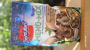 3 x 1 Kilo Zwergkaninchen, Meerschweinchen und Hamster-Futter von Petty-fun zu verschenken