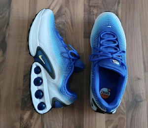 Nike air max DN schwarz rot und blau weiß 