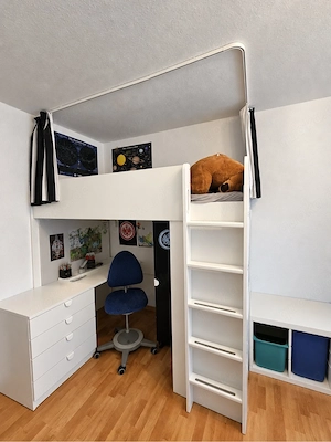 IKEA Smastad Hochbett mit Schreibtisch und Schrank, weiß