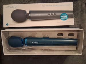 Le Wand - Rechargeable vibrating massager