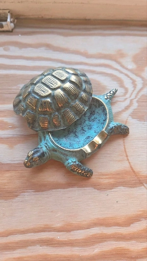 Schildkröte Aschenbecher, GES. GESCH.   Sammlerstück