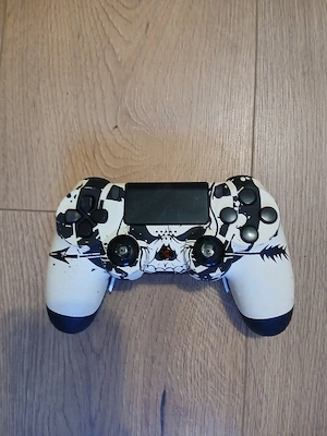 PS4 Scuff Wireless *Neuwertig* - Schwarz Weiß