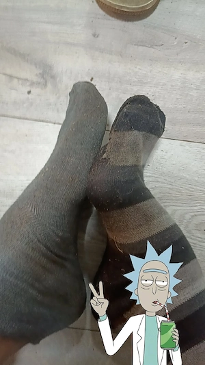    Na, wer traut sich?    Getragene Socken mit besonderem Extra!   