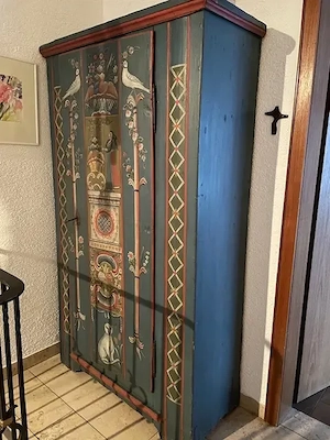 Jugendstil Bauernschrank von 1836