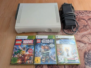 X-Box 360 + Verschiedene Konsolen Spiele .