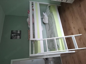 Weißes Etagenbett aus Holz für Kinder zu verkaufen