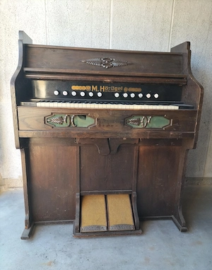 Antikes Harmonium, ca. 100 Jahre alt zu verschenken