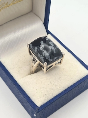 Eleganter Ring 925 Silber mit Schneeflocken-Obsidian