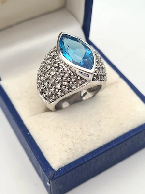Eleganter 925 Silber Ring mit blauem Stein
