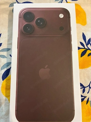 Ich verkaufe ein brandneues, ungeöffnetes iPhone 18 Pro Max mit 1 TB Speicher.