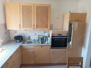 Wohnungen mit 1 bis 4 Zimmern und Balkon sowie Garagen   sofort verfügbar in Köln, Hamburg, Stuttgar
