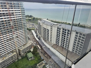 Neue Apartment 34m2, 27Stock, Panorama, Strand 300m