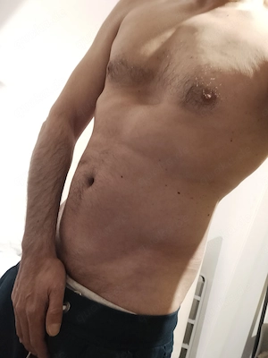 Heute Starker, reifer, sanfter dominanter Top ,sucht unterwürfigen Bottom.