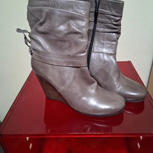 Neuwertige Stiefelette  zu verkaufen