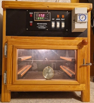 Heka Brutmaschine   Brutgerät   Brutapparat quasi neu