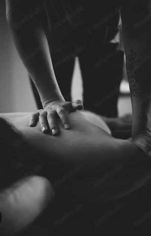 Ganzkörper Body to Body Massage für Frauen !