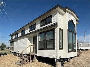 Thomas Shawn Tiny Homes