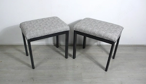 2 alte Hocker Bänkchen aus den 50ern in Schwarz-Weiß modern