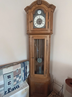Hochwertige Standuhr mit Pendel- aus Holz