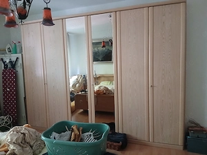 Schlafzimmer komplett, wie neu, wegen Umzug.