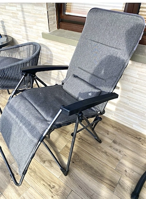 Klappbarer Relaxstuhl für Terasse