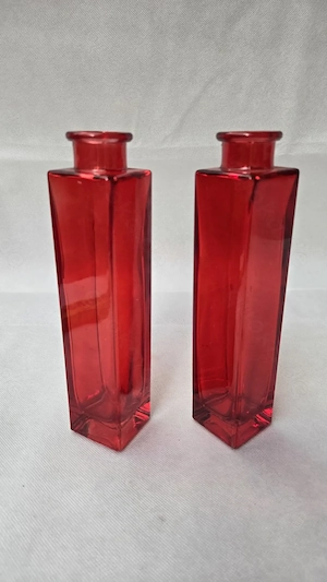 2 Rote Glasvasen
