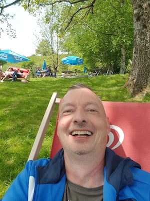 Starke Schulter sucht liebe Sie (28-45) die sich gerne anlehnen mag