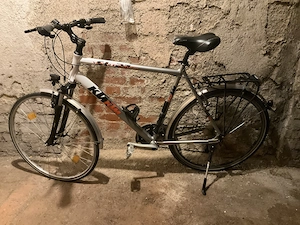 28 Zoll Herren-Tourenrad mit 60cm Rahmengröße