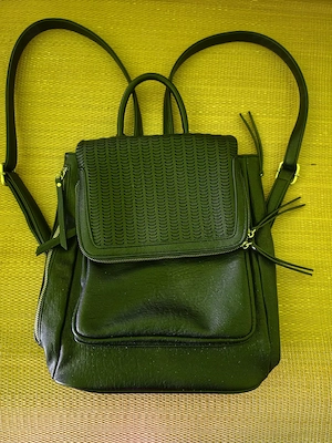 Neuer schwarzer Rucksack von Antikkraft