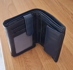 Verkaufe Geld Börse aus Leder Neu