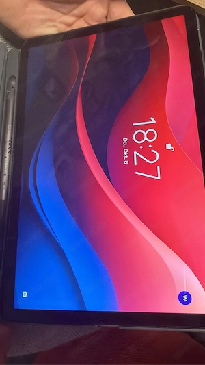 tablet mit tastertur und stift 