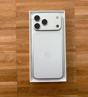 iPhone 17 pro max 