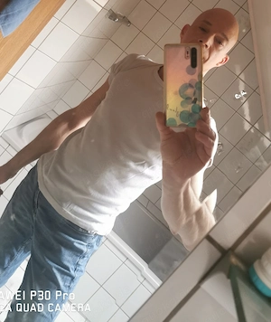 Froschkönig sucht Prinzessin auf der Erbse 