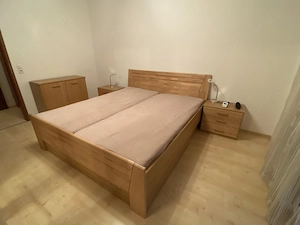Neuwertiges Schlafzimmer - Möbelset (großer Schrank, Doppel-Bett & 2 Nachttische)