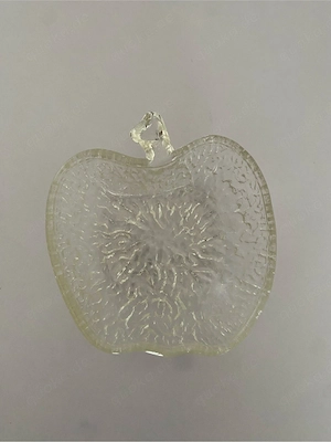 Glasschale in Apfelform, unbenutzt