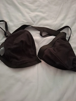ich w38 verkaufe sexy brüstehalter größe S 
