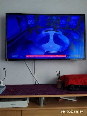 Verkaufe hier einen zuverlässigen 49 Zoll (123,2 cm) LCD LED-Fernseher der Marke Medion 