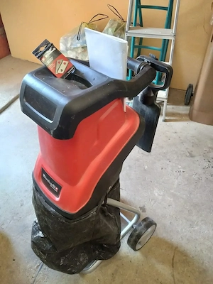 Häcksler, Einhell 2500 Watt GC-KS 2540