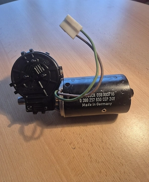 Bosch Motor Getriebemotor   für Profilift