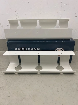 2 massive Metall-Kabelkanäle für Schreibtisch   weiß